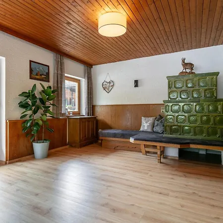 Ferienhaus Zellner 9 *